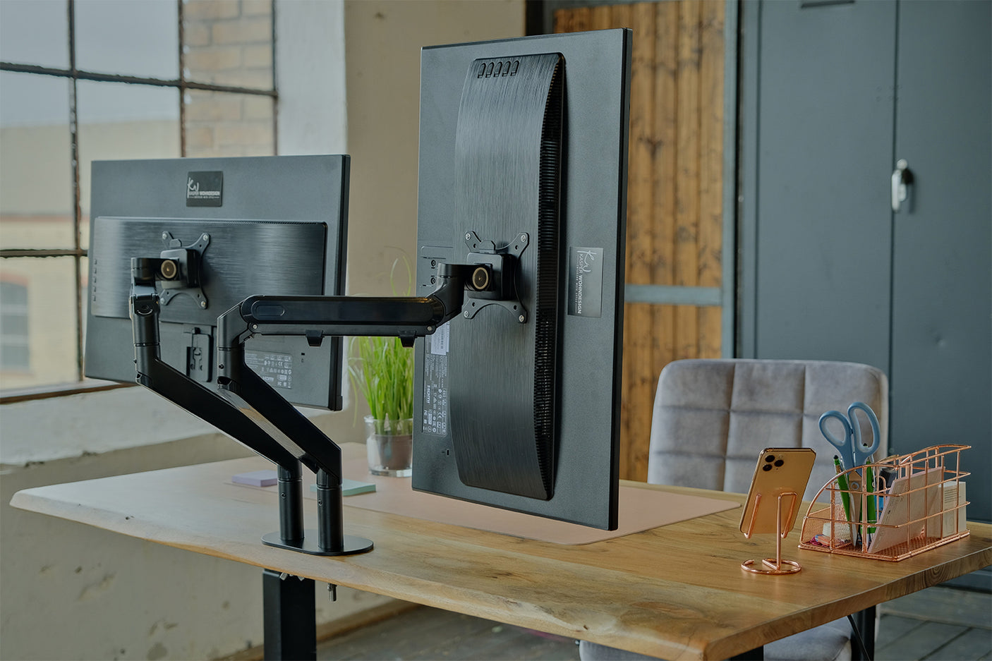 acb51710-92c4-4779-9b97-e9b85696cf1f