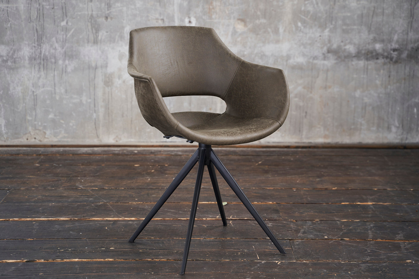 1111b933-8f5c-4dce-8610-9cefe86c3f89