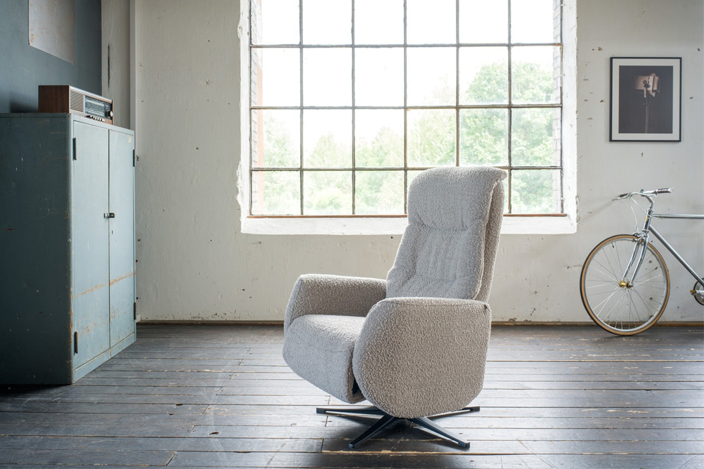 9aa286db-d43c-434b-a897-9b8375dc7e91