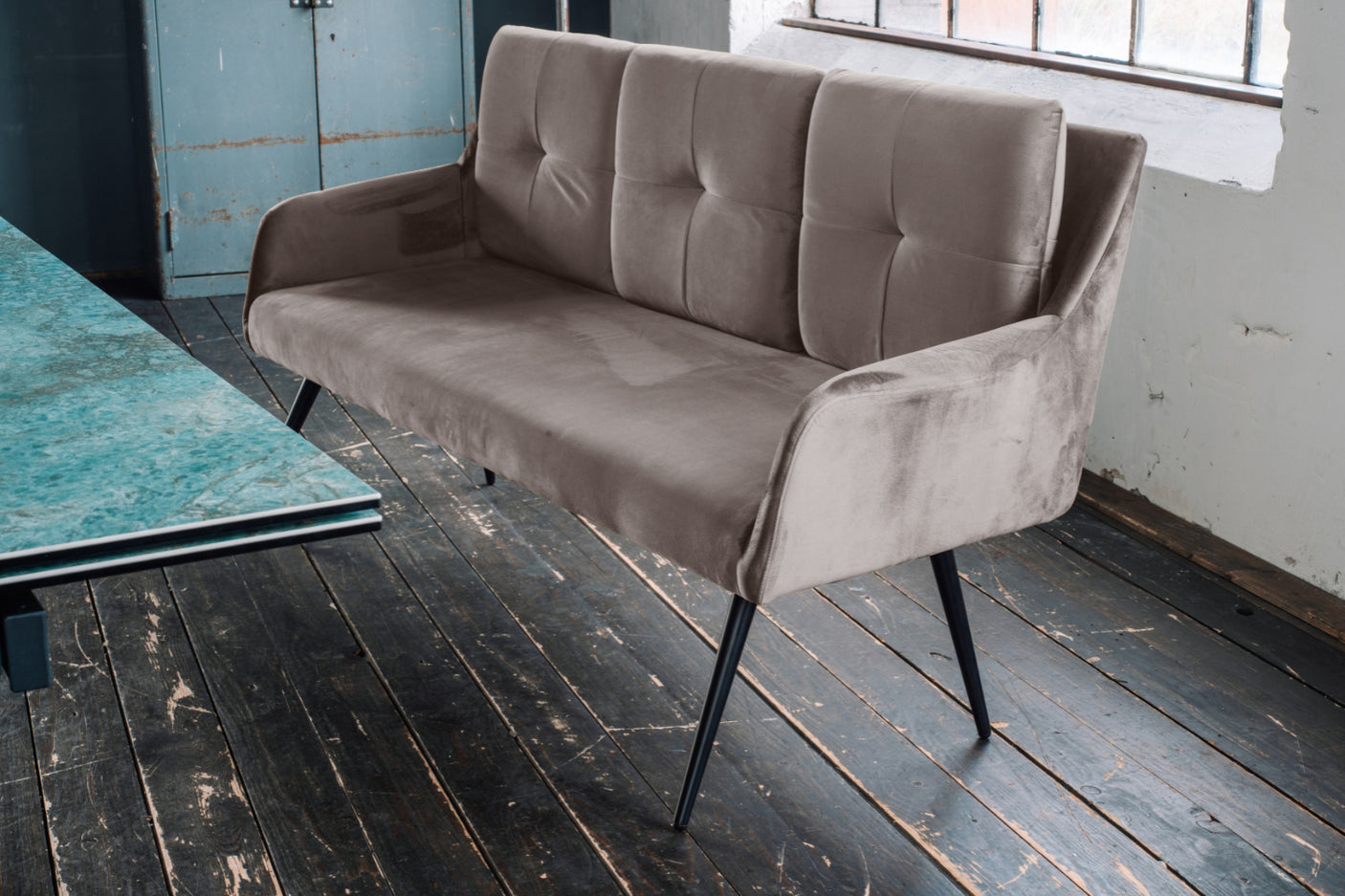 89869234-ab57-4d04-9102-1c13ccbbf353