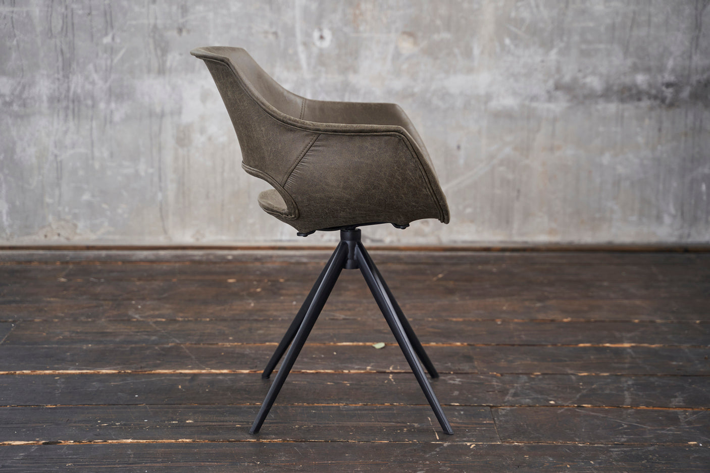 b8f571f3-6e62-4b26-9b51-555281ac20c0