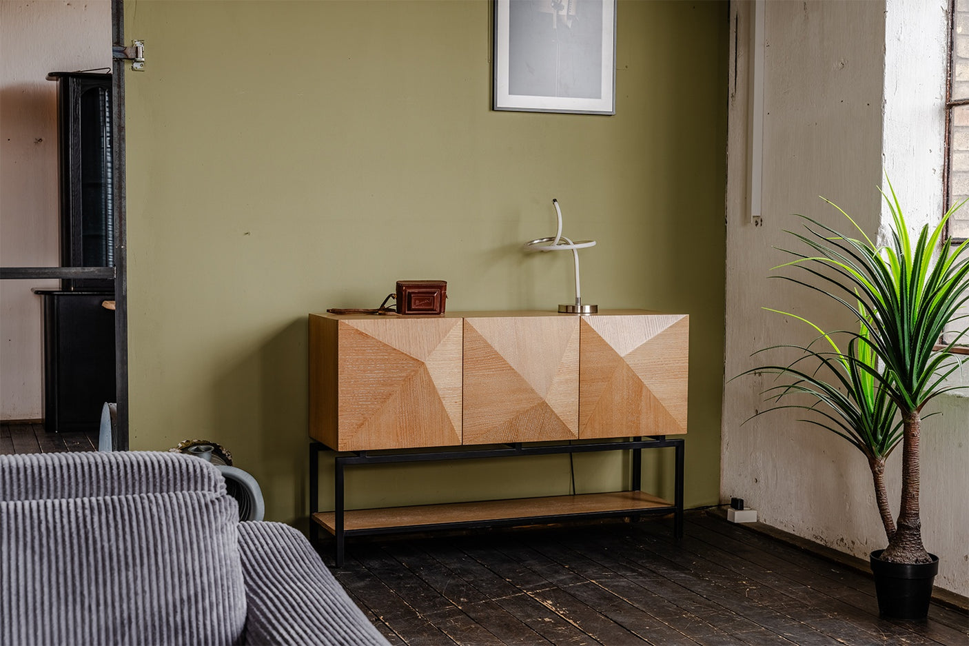 66fd5126-d1d3-4b9b-ad39-0f415948763d