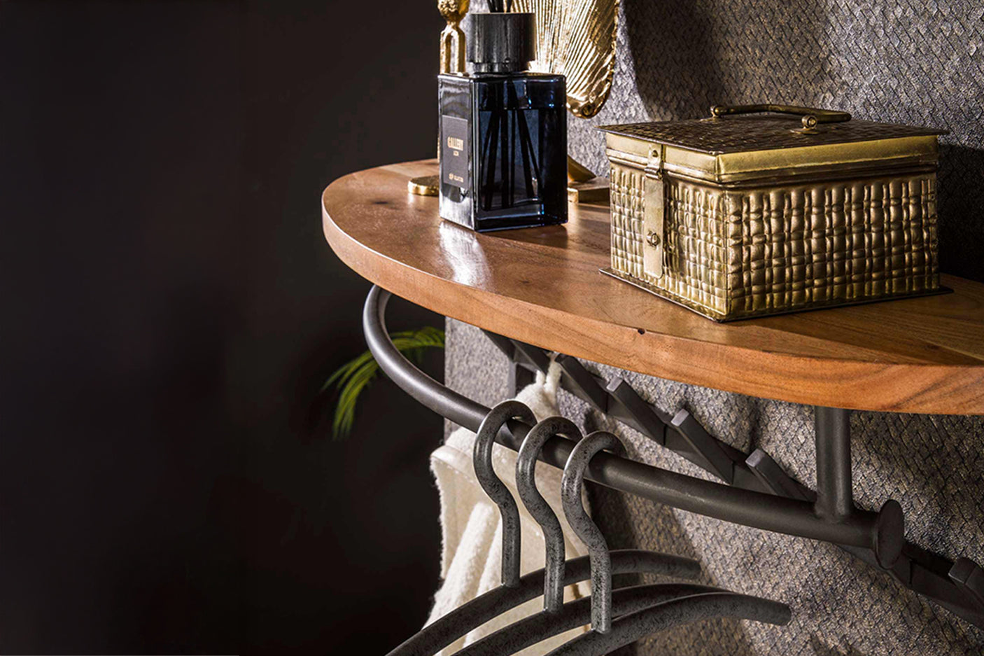 a852a8c2-517a-4db9-a6bf-5eedf63744af