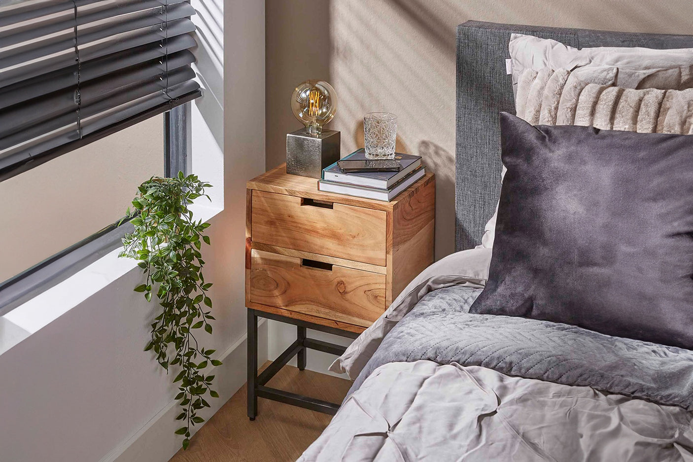 5f4821a7-dc3c-4839-ac2f-f554d73e1066