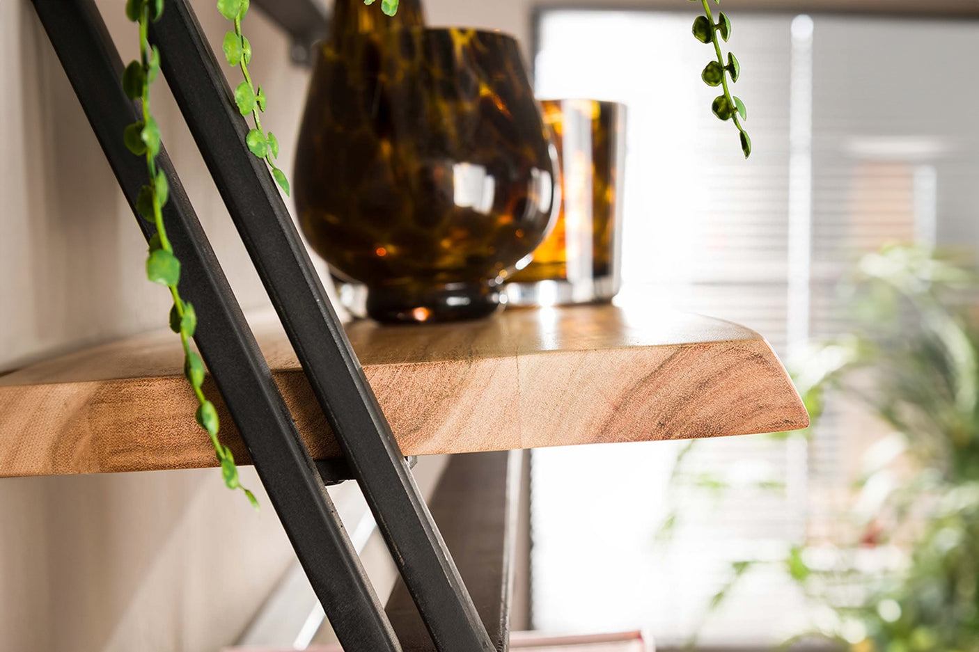 dc699e4d-5fa1-4b21-96c4-163f4c8b4cc8