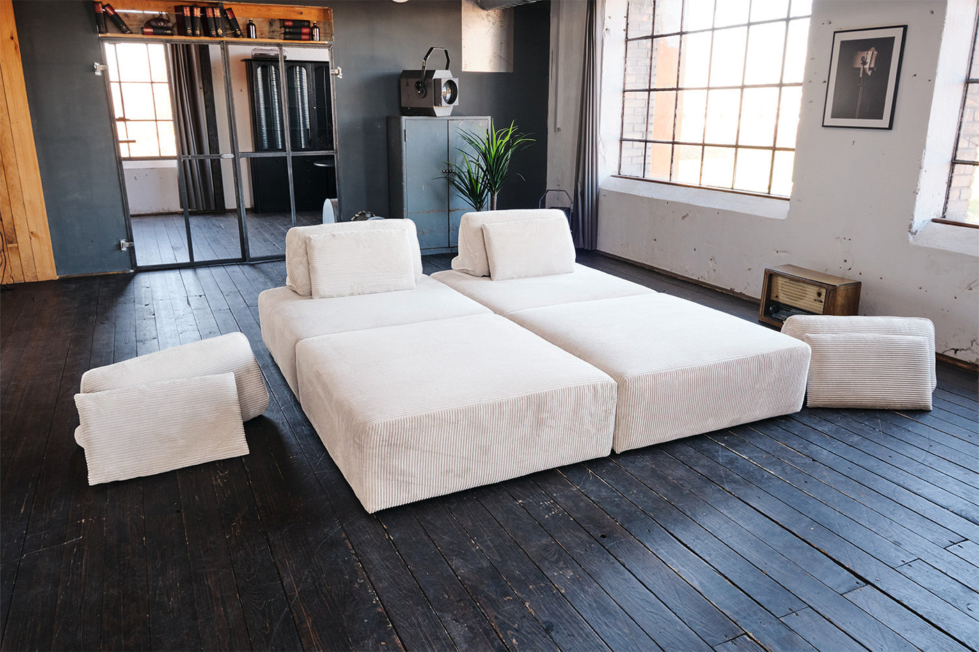 35a31535-63de-4b83-a157-c8759d3c38e0