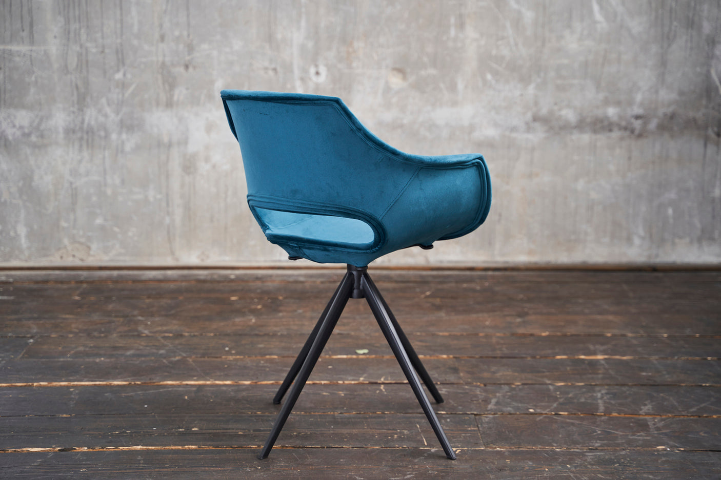 90eb40b7-ba8d-4874-b638-181a79b7a437