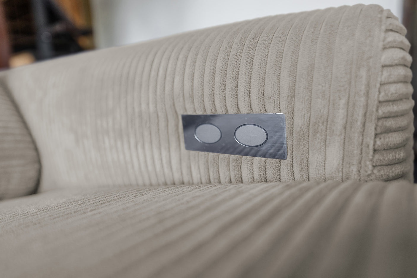 d2816799-95da-4bdf-a4c9-5bfafbe5b90f