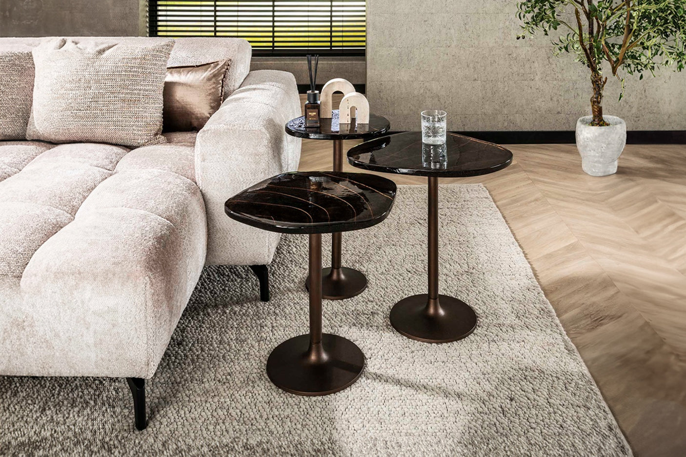 eefa63ee-c583-471f-bb61-909a8d355e01