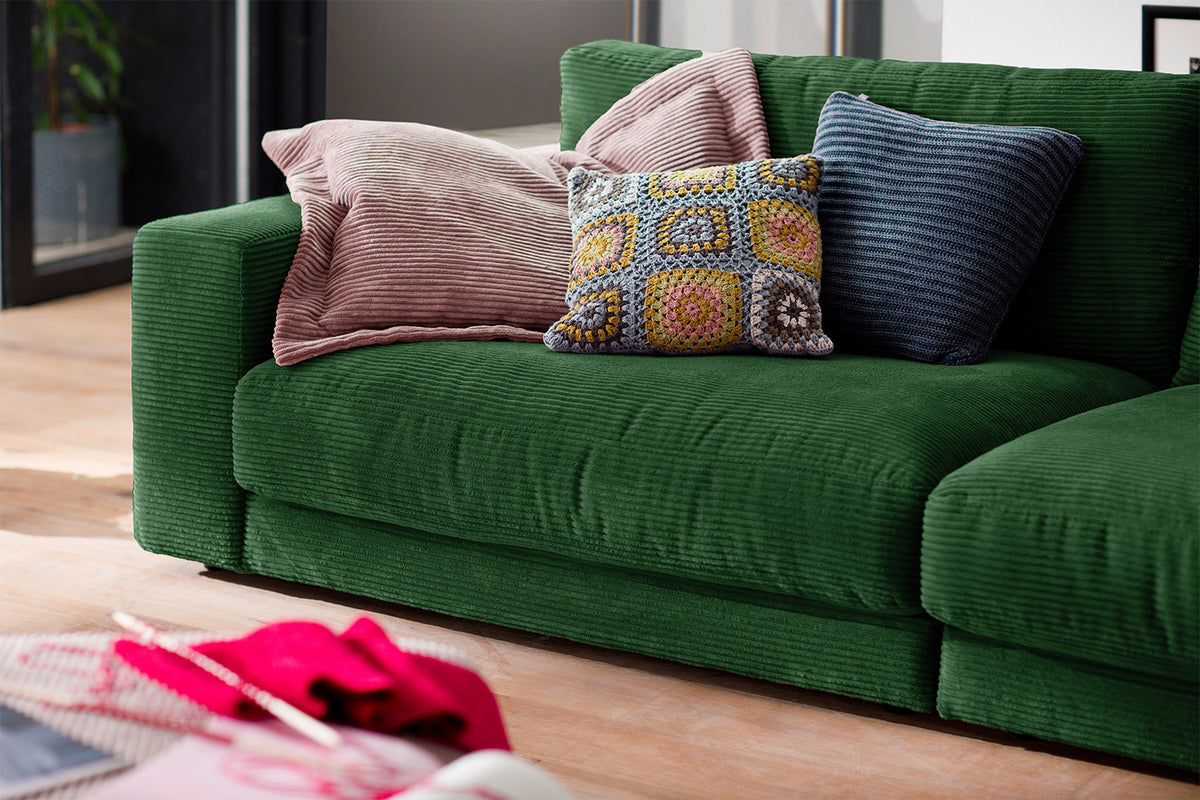 B-Ware KAWOLA Sofa MADELINE 3-Sitzer Cord smaragd
