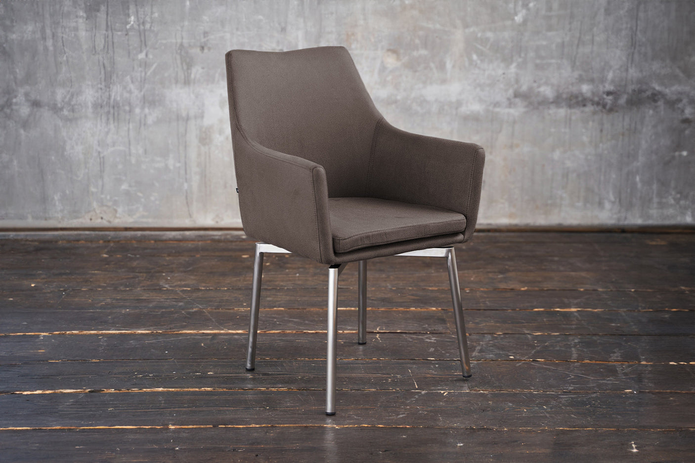 ee605f20-589b-4378-9eee-4f816e8b0bf4