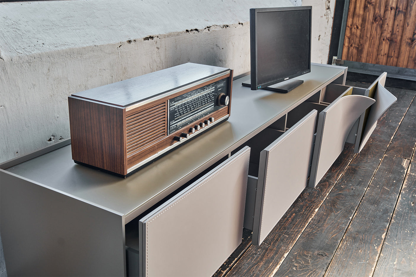 f6f5f9f9-2ee1-4fad-81d2-61957570d3d6