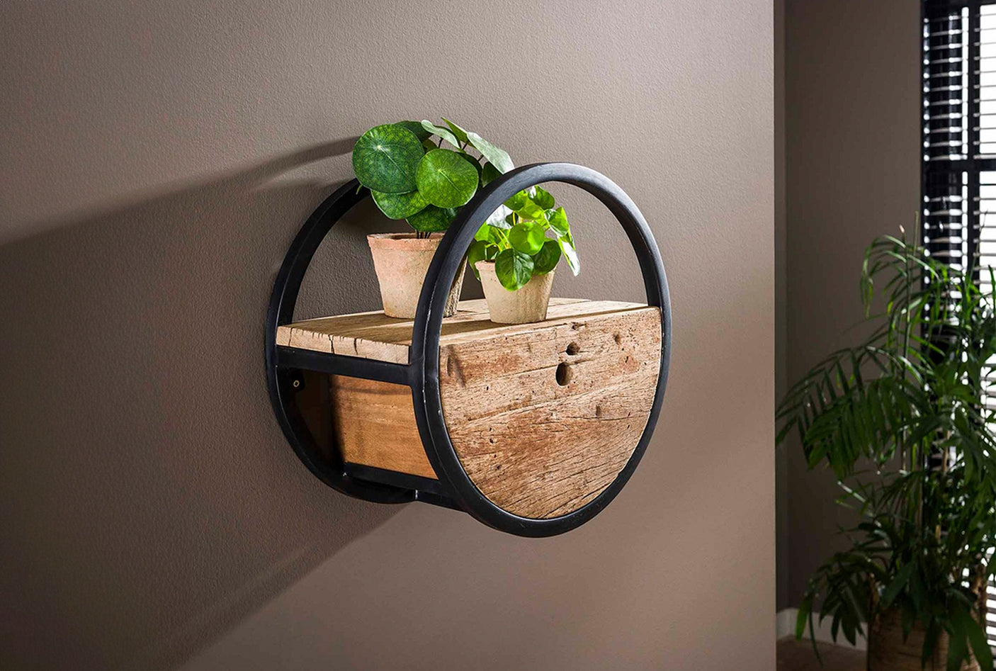 82a8b507-aa0a-40dd-b9f5-dc655ccbdfc1