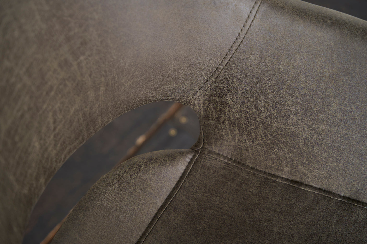 0e1fd257-399b-4c63-bd7a-1a01678cd696