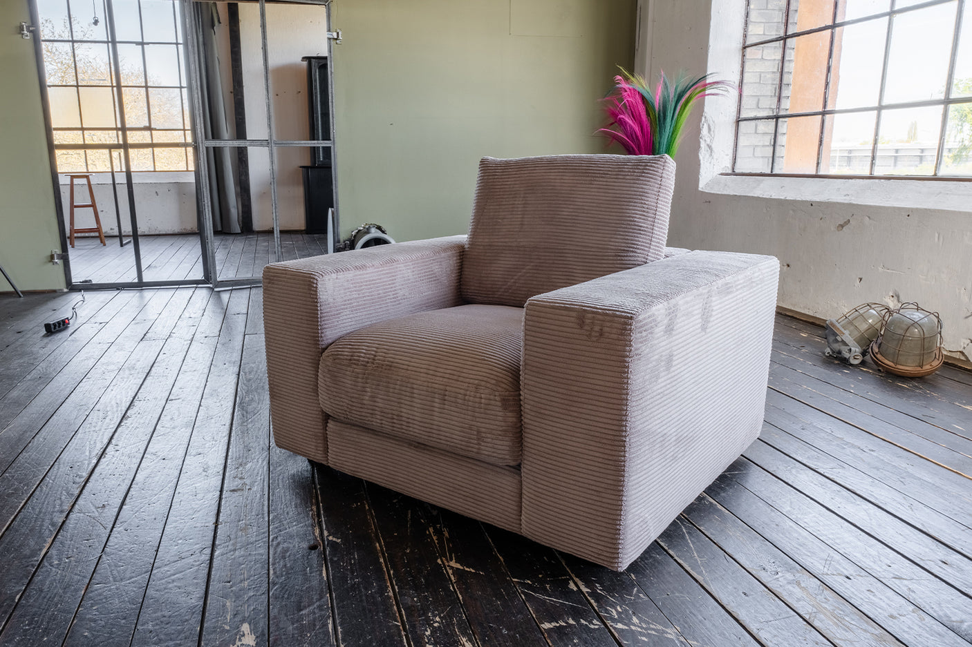 db120ee9-489b-436b-8d12-1c4e943afc08