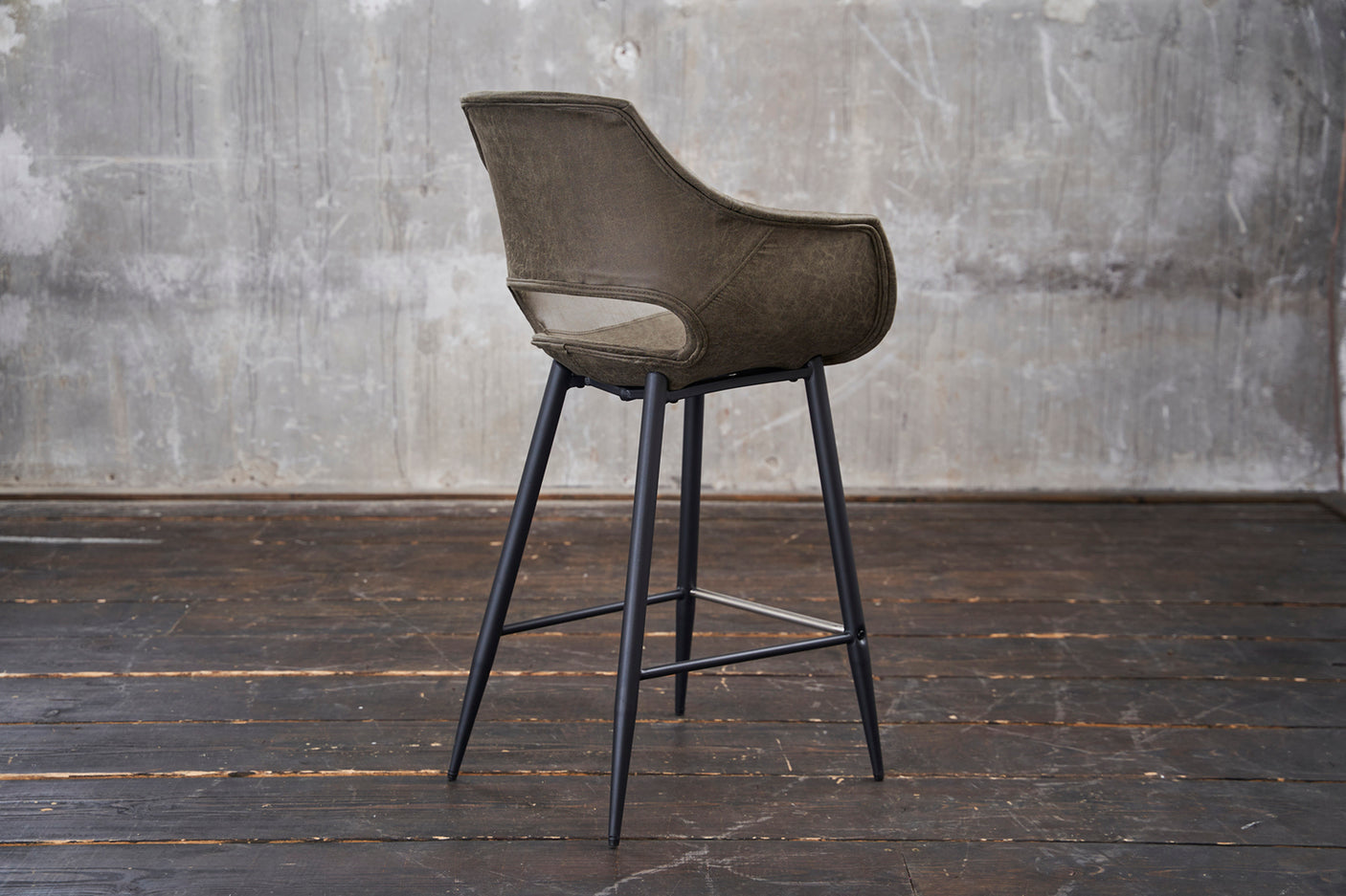 869d1758-0015-4c42-988d-4ba6f048ee6b