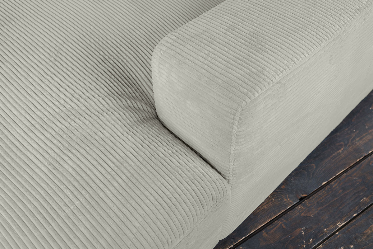 KAWOLA Big Sofa MADELINE Cord hellgrau mit Hocker und 4 Zierkissen