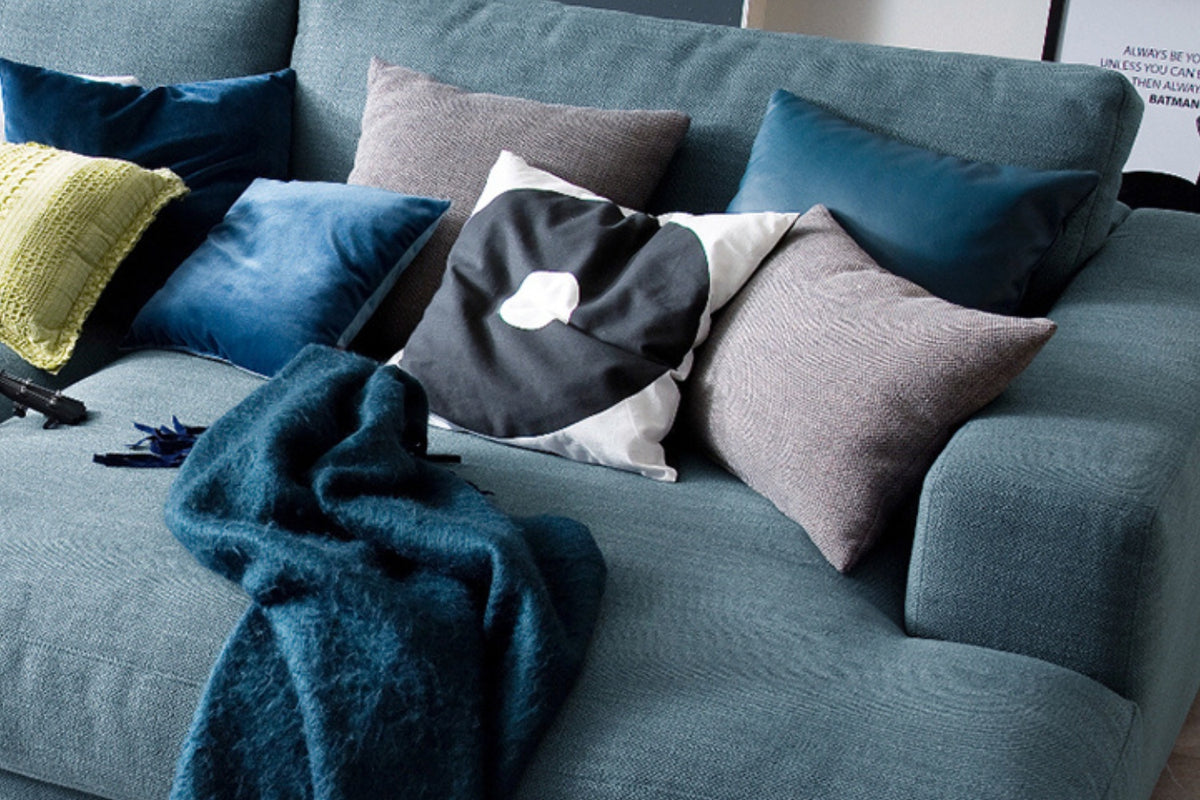 KAWOLA Big Sofa MADELINE Stoff petrol
