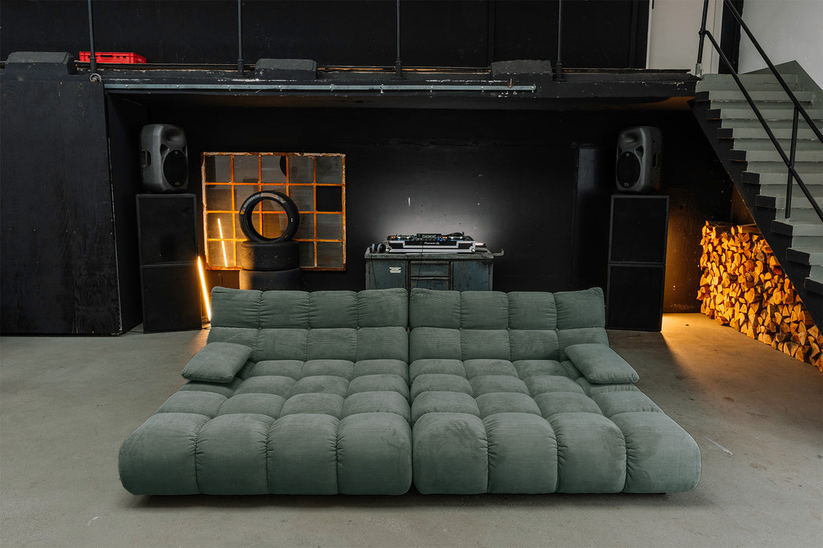 KAWOLA Big Sofa VIVIEN Feincord grün