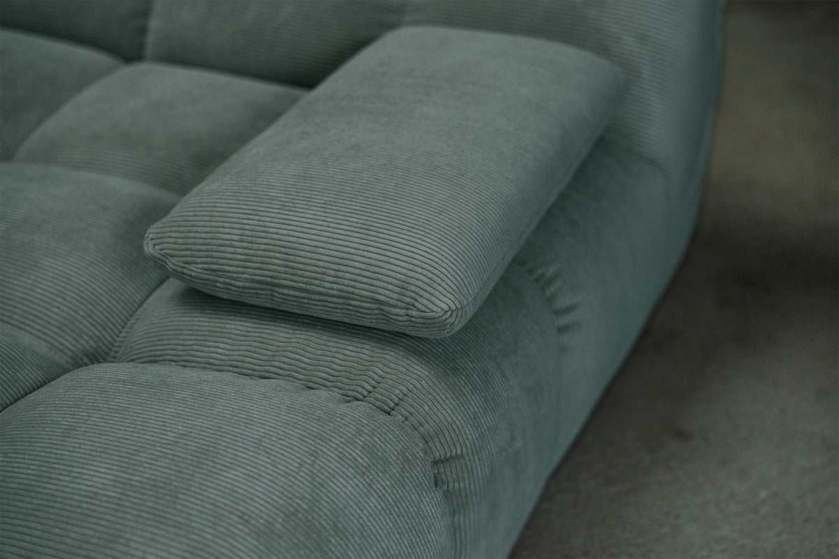 KAWOLA Big Sofa VIVIEN Feincord grün