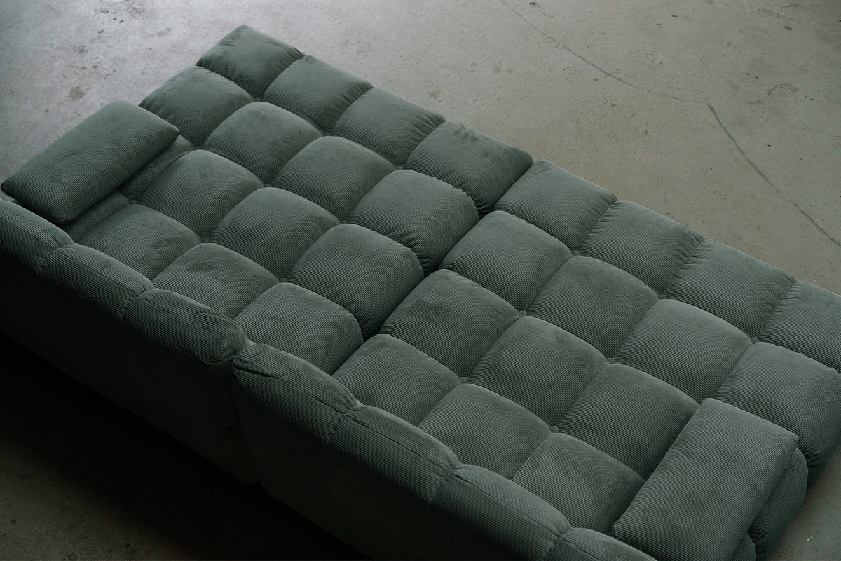 KAWOLA Big Sofa VIVIEN Feincord grün