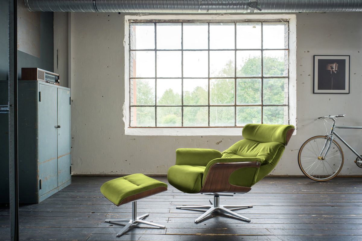 KAWOLA Sessel TOSAR Relaxsessel drehbar Velvet grün mit Hocker