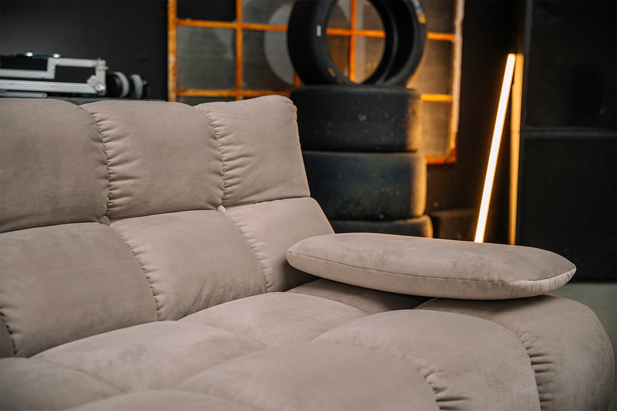 KAWOLA Sitzgruppe VIVIEN Ecksofa Drehsessel Hockerbank Velvet sand
