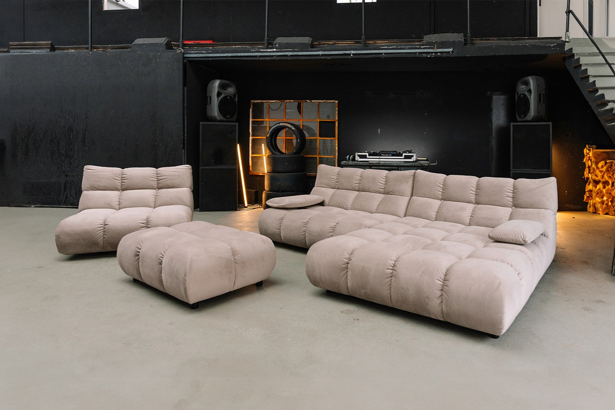 KAWOLA Sitzgruppe VIVIEN Ecksofa Drehsessel Hockerbank Velvet sand