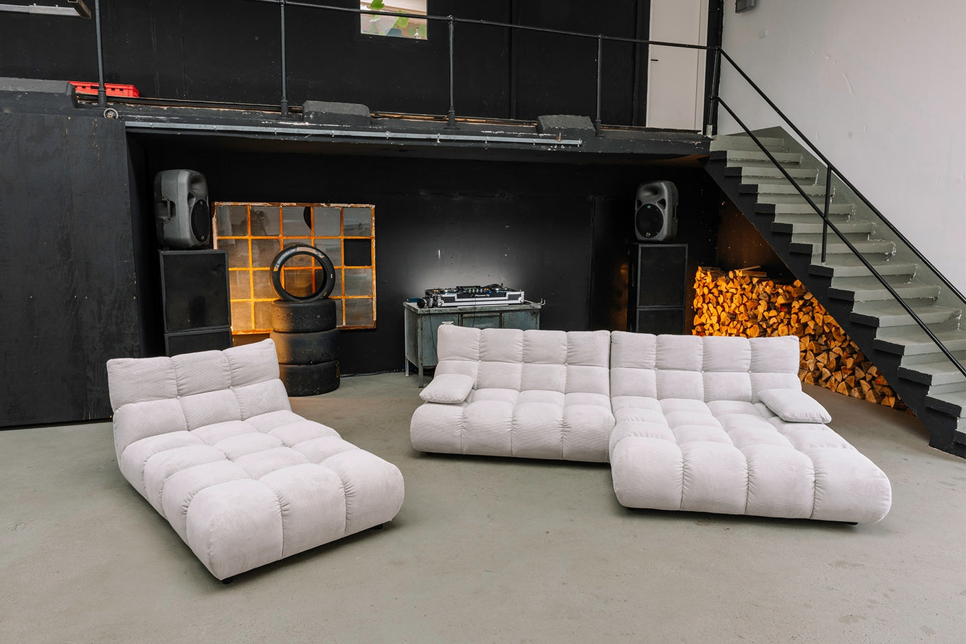 fb15a235-013b-45db-a651-9fd503f455b1