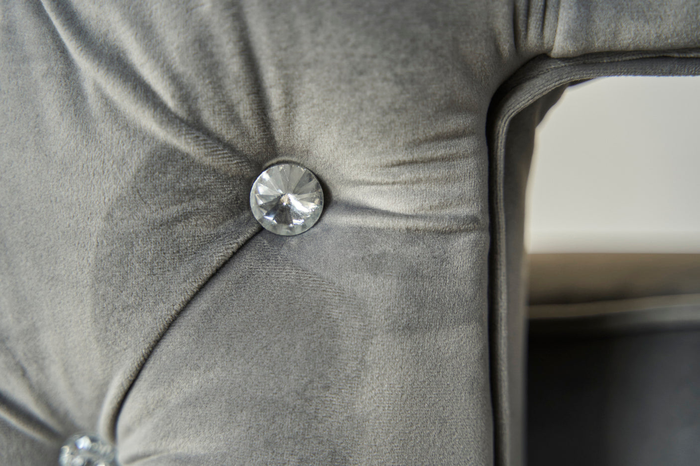 09a6b03b-9e06-4aaf-8b95-8bd8c815e4b5