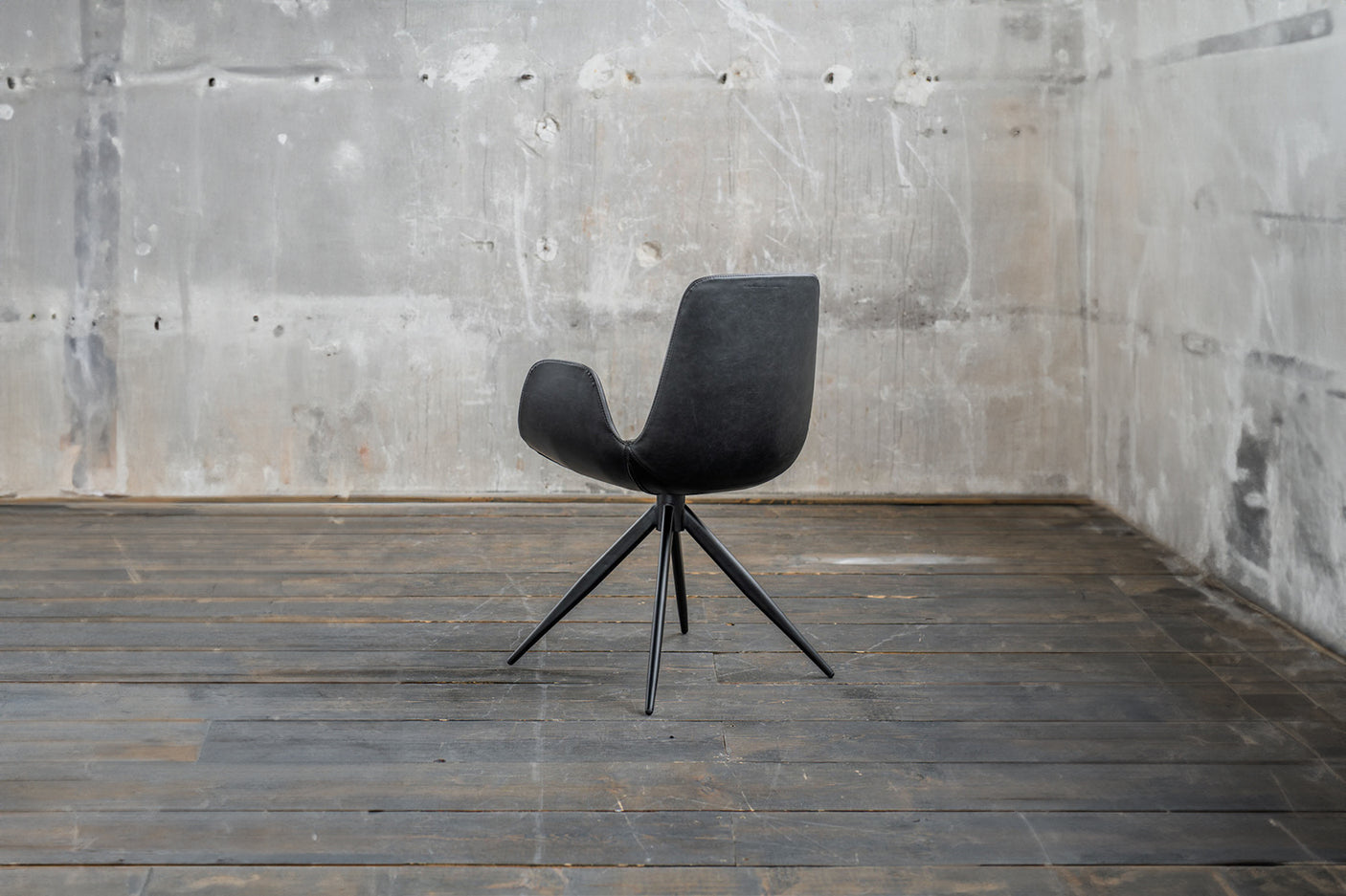 f4333759-d4d7-4a21-a550-38e90e48ddf6