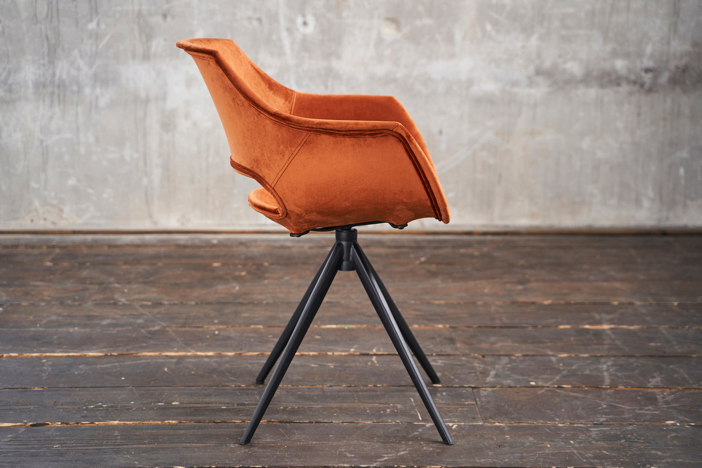 e8ba1533-b18b-4c0f-a55b-ced0db8fc701