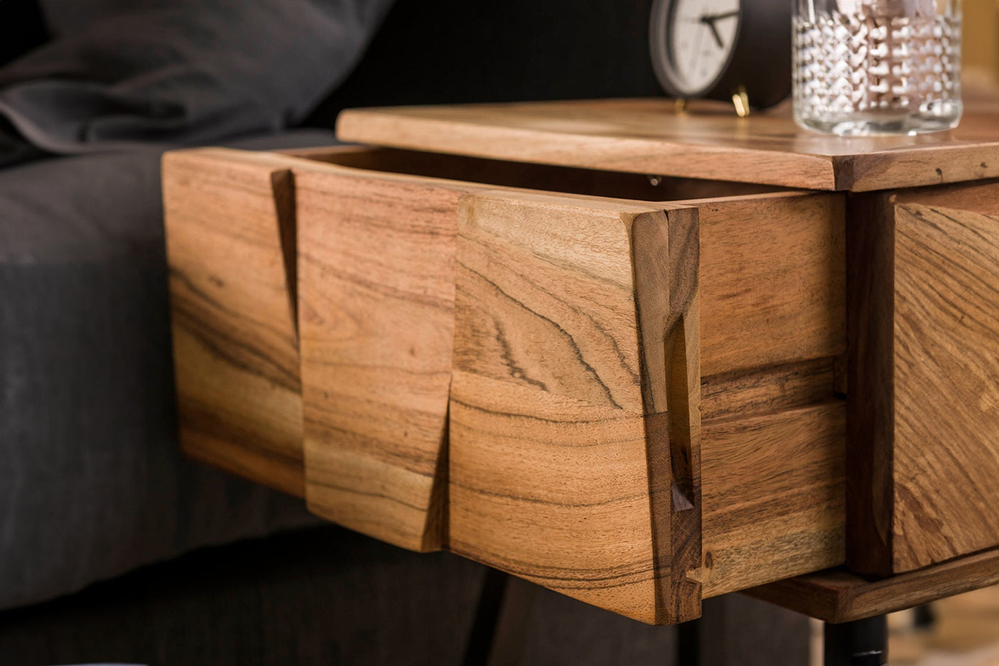 998ead23-c3b4-48b0-a1fb-13b06d2f3638