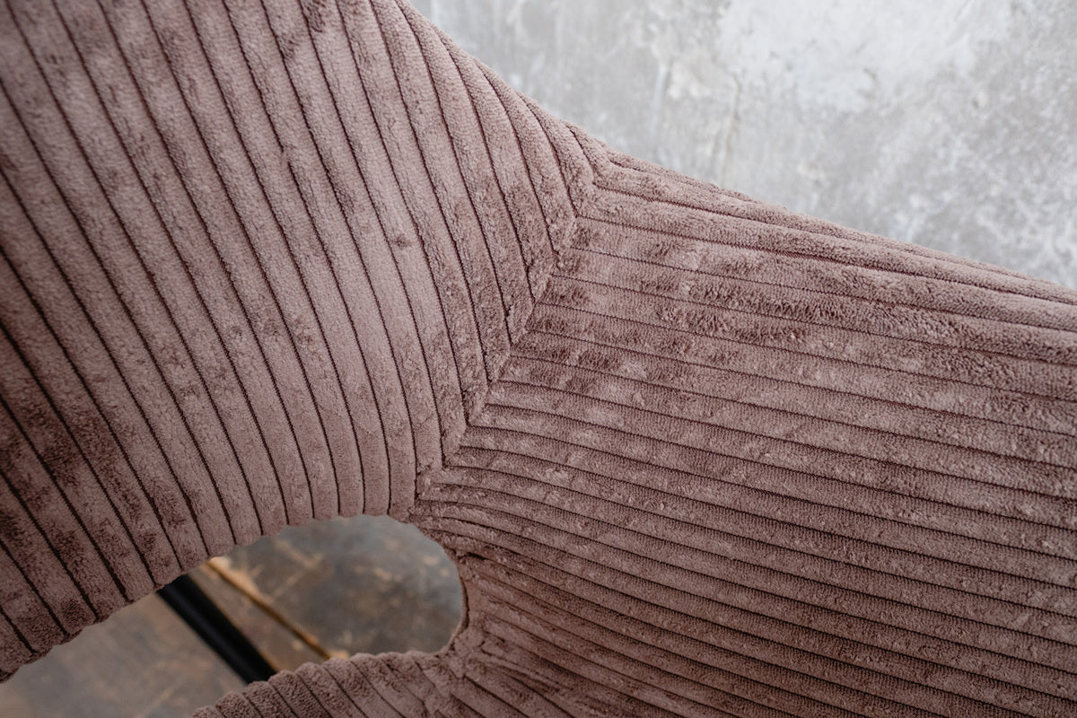 e77a59c6-32bb-4cd3-b7d9-83b422a652b5