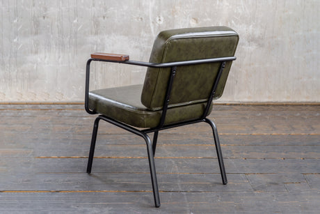 e9386b49-c88e-4e10-8c44-030dc29cb906