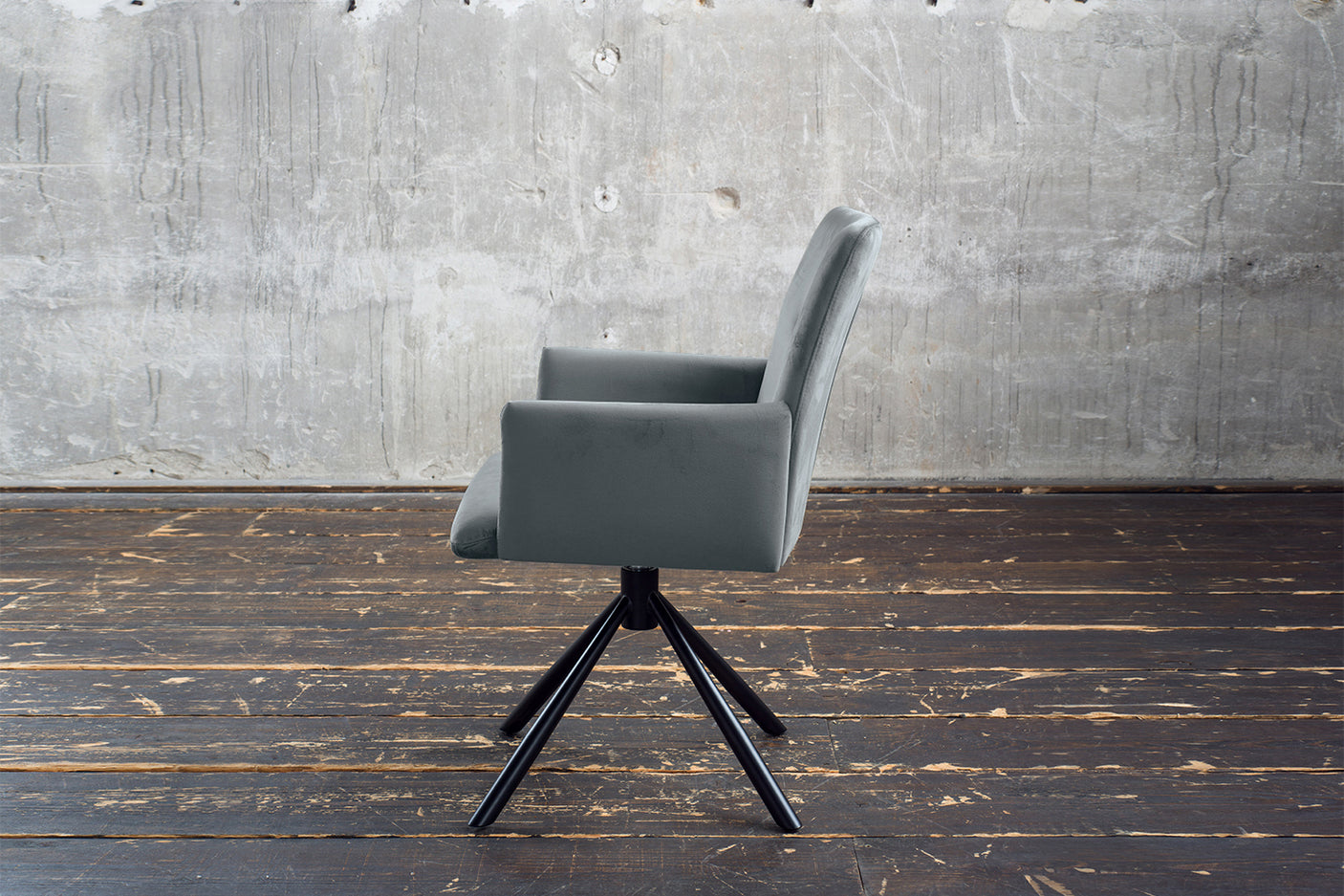 e8673e81-9335-4d2f-bb23-b6f656cf7528