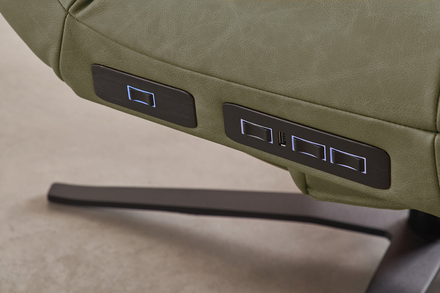 ae6e3ee0-72fc-4814-80e4-808b9727bf91