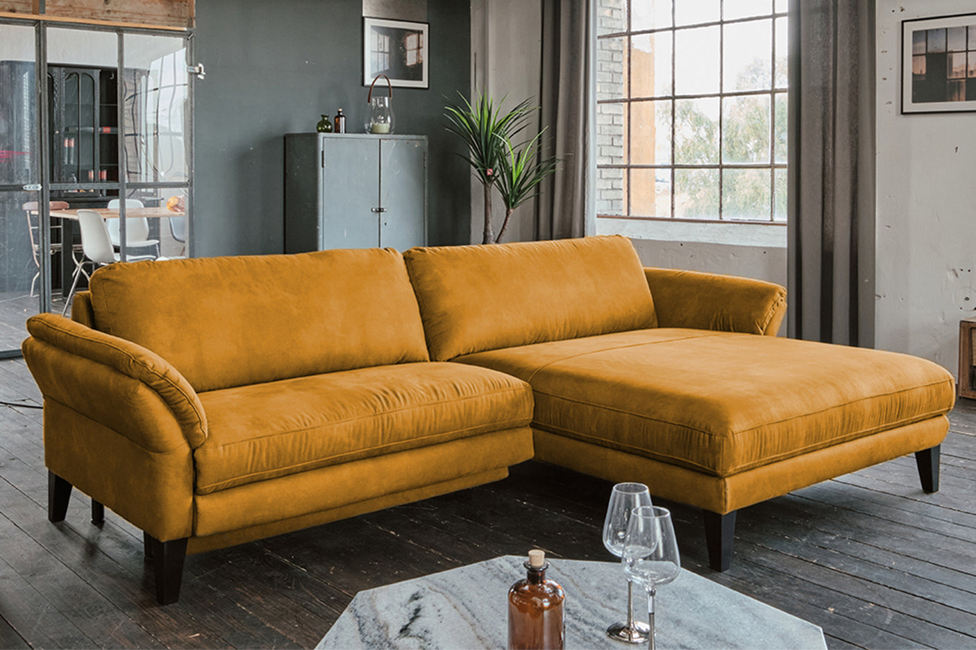 e5af8595-5e70-46c1-a72a-dbcfb873bf28