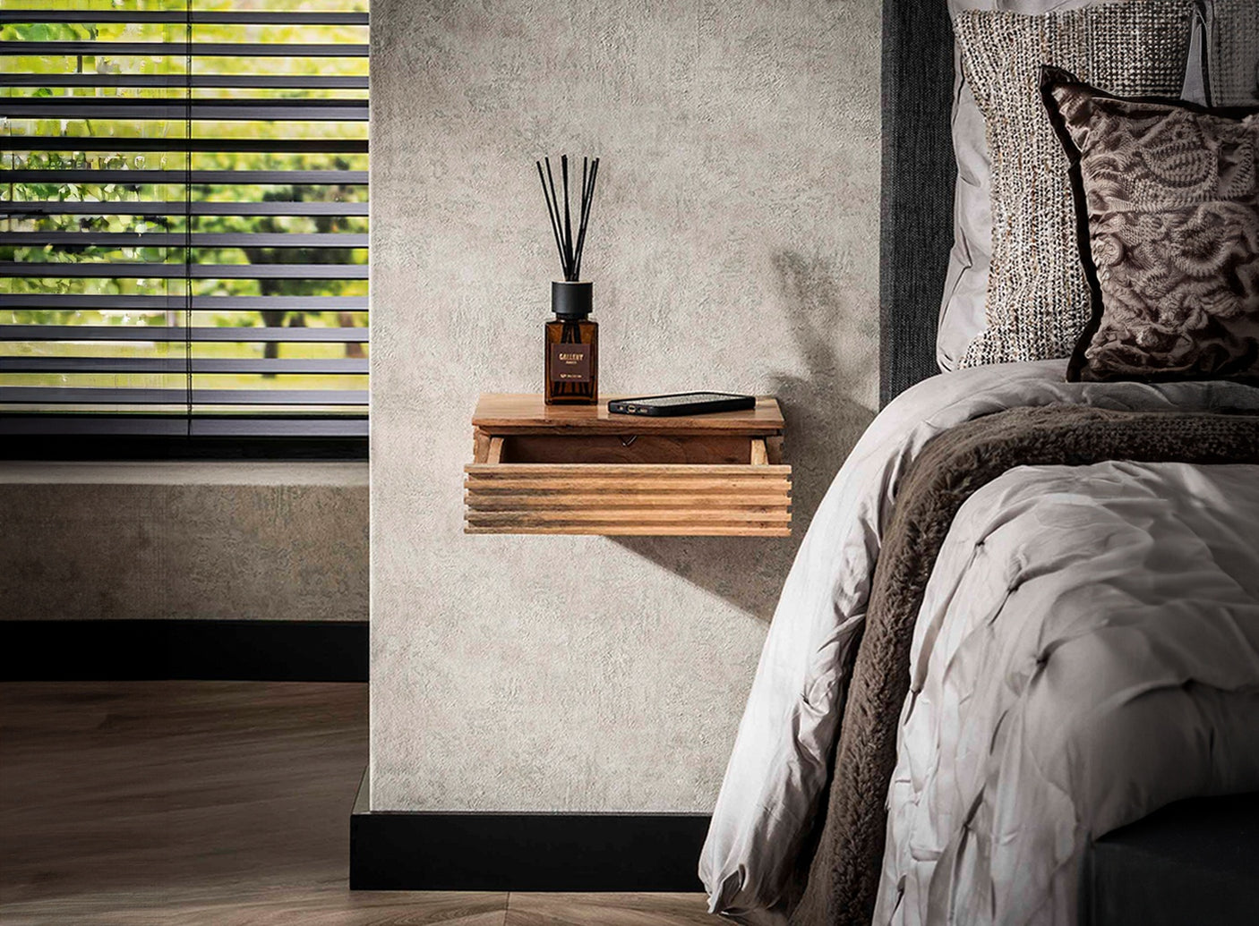 92b79002-f769-46bb-ba99-102d5088efd5