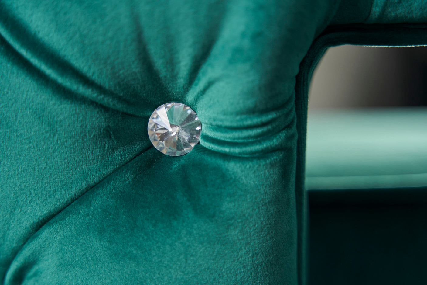 ce2d258b-570a-467b-a0a9-a7293f5c23ba