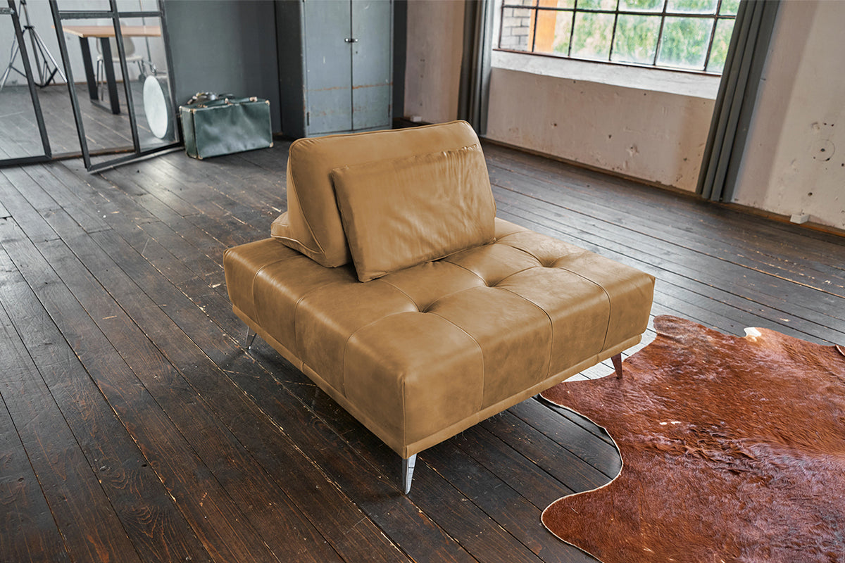 B-Ware KAWOLA Hocker WIOLO Leder cognac