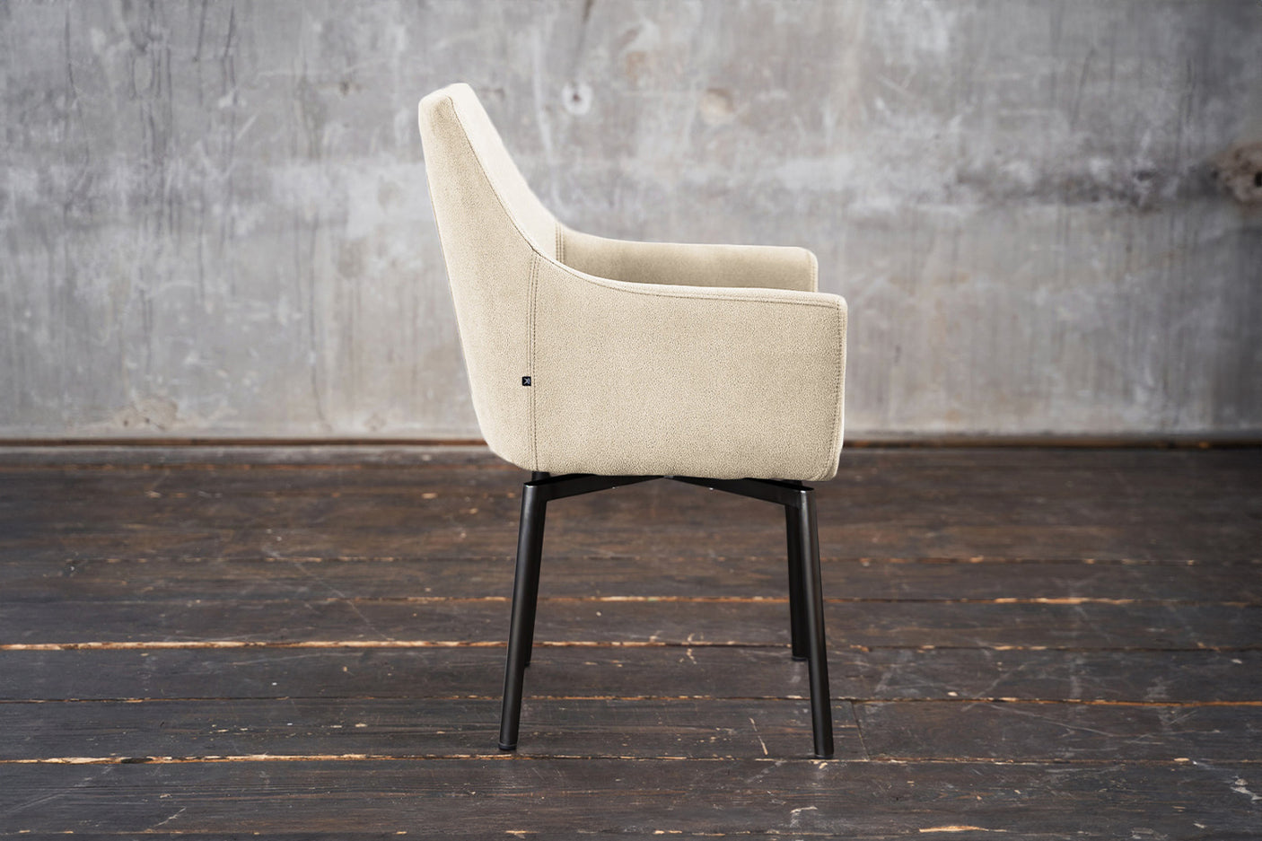 d81c9a9f-ae12-4213-bf0a-24d763a3eff4