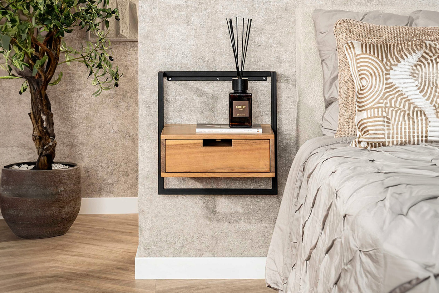 1fa70b2a-4ee1-4aed-96bf-70dbdf1a460a