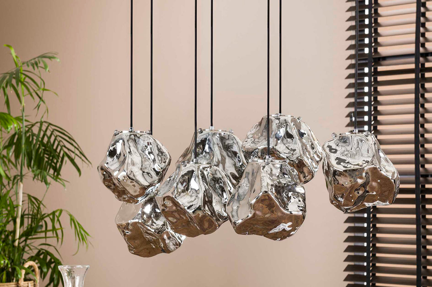 d5a874fb-fb35-44ea-8b7f-1538deb1dd9b