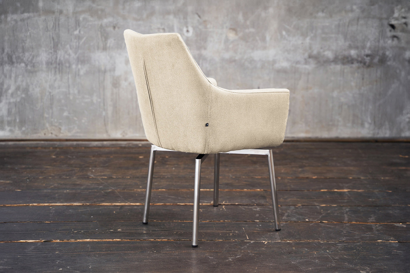 45dd9a48-9c2b-46da-a56a-9c7acedfbacb