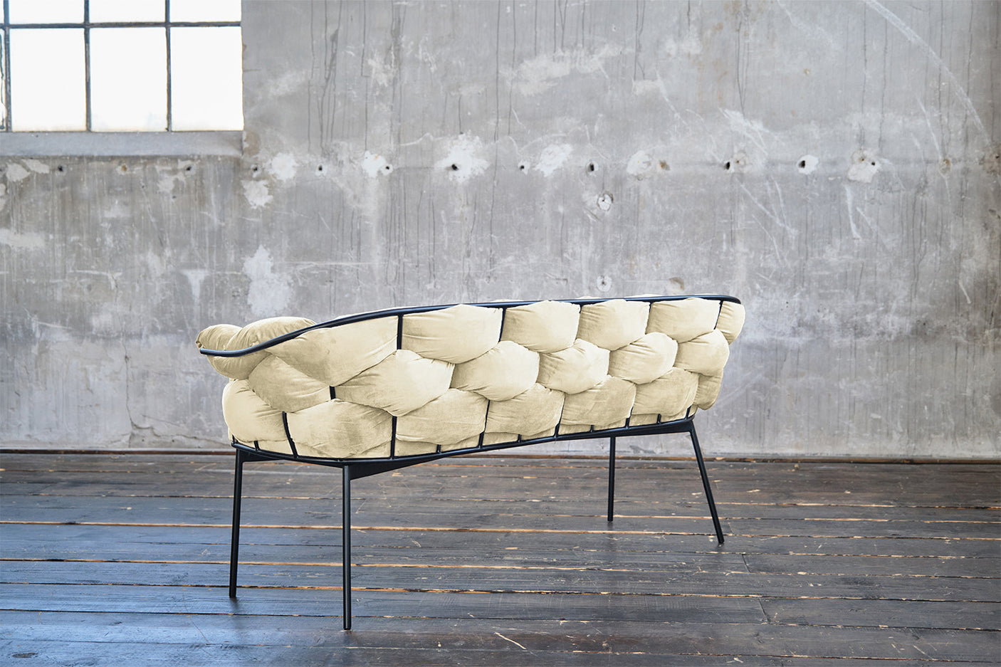 e6974a0c-1dce-4570-94c5-f2e5e1c6d975