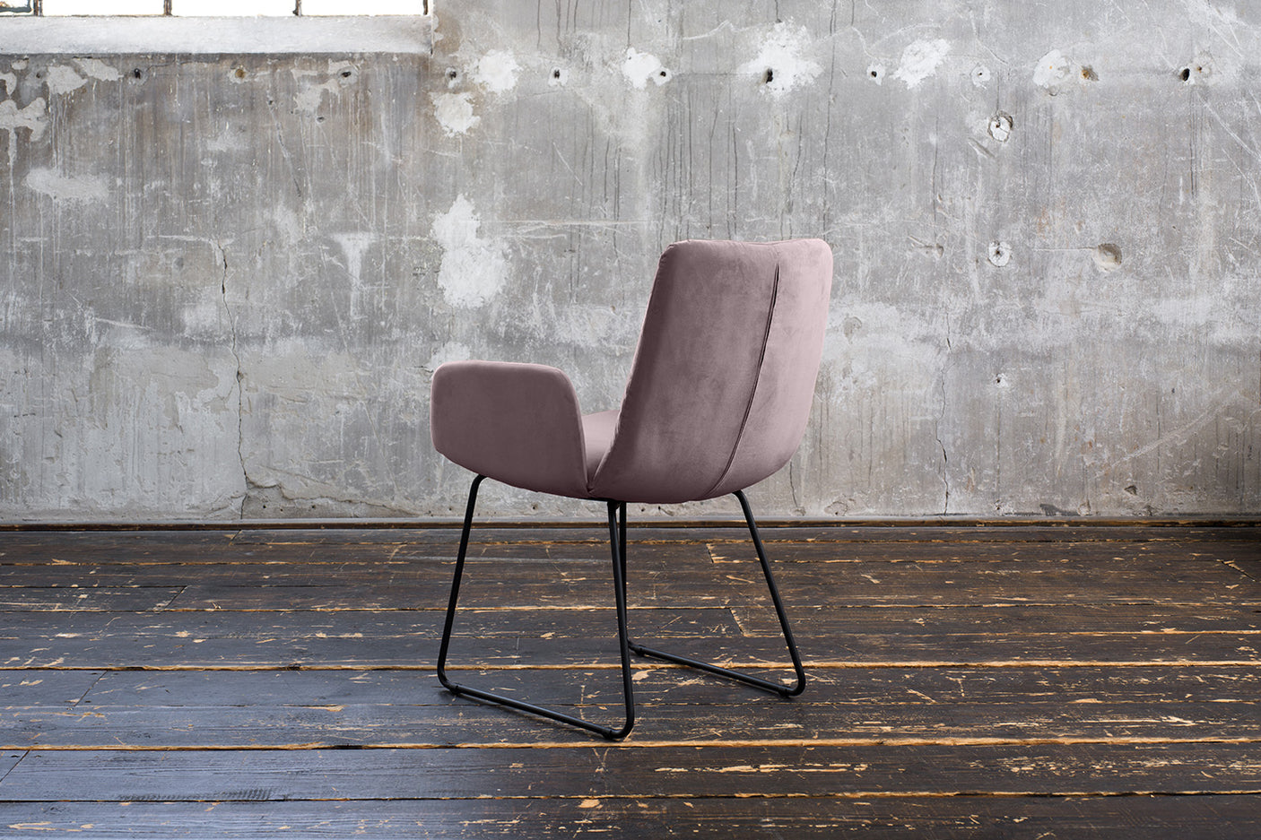 d08bd89f-457b-4136-94e9-813f3d683f32