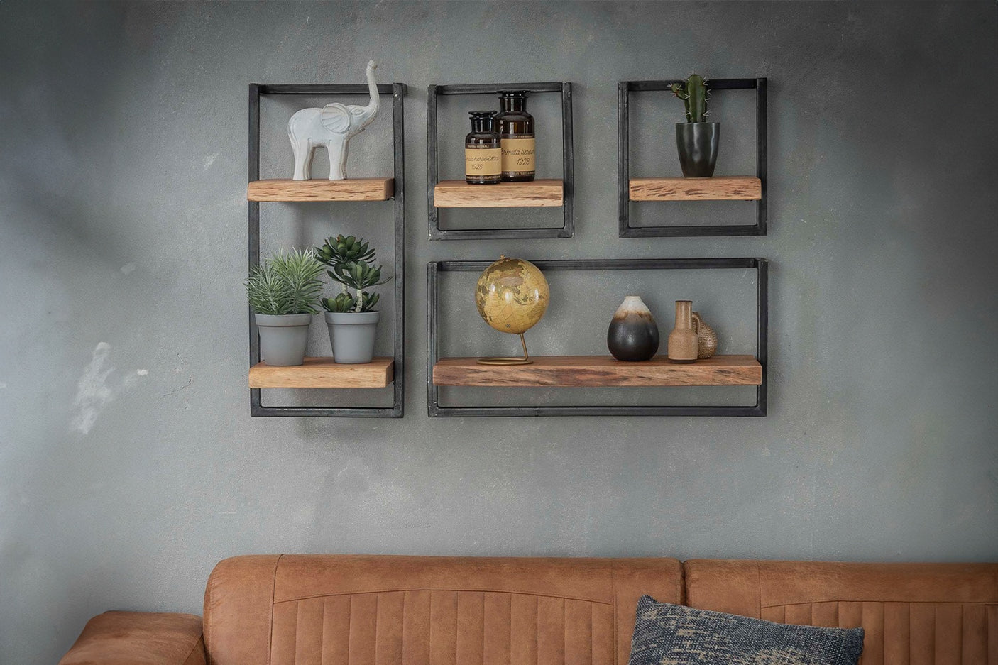 b467b910-2954-4b68-b4dc-4cfbdad37990