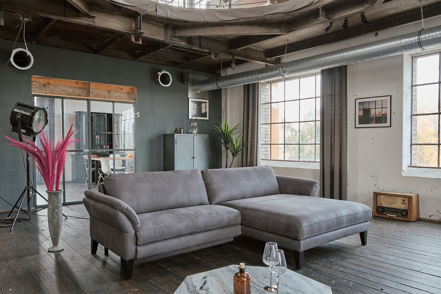 85db63d4-e272-45fb-950c-a608f94821c3