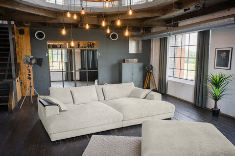 KAWOLA Big Sofa MADELINE Cord cremeweiß mit Hocker und 4 Zierkissen, mit Holztablett schwarz